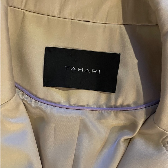 Vintage TAHARI tan/gold quiet luxury, Y2K dressy trench overcoat size SM - Picture 2 of 11